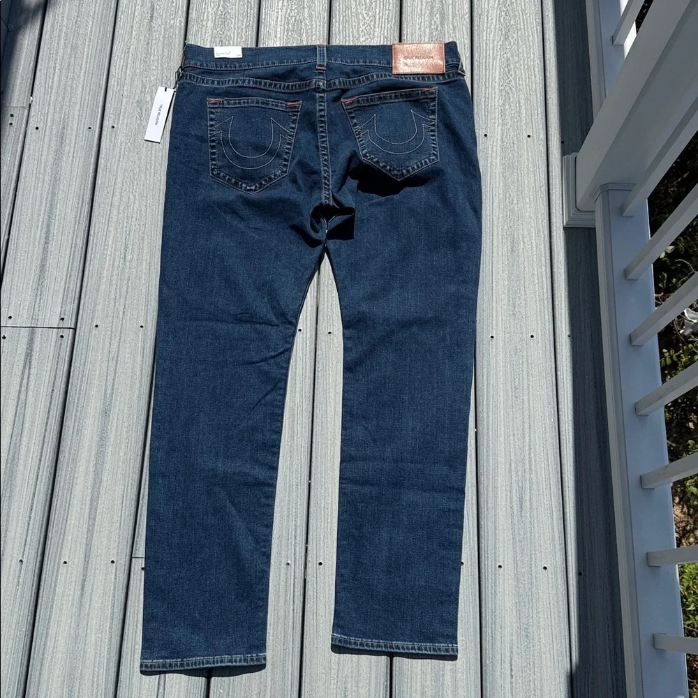 NWT True Religion - Relaxed Slim GENO - no flap- classic indigo - size 42